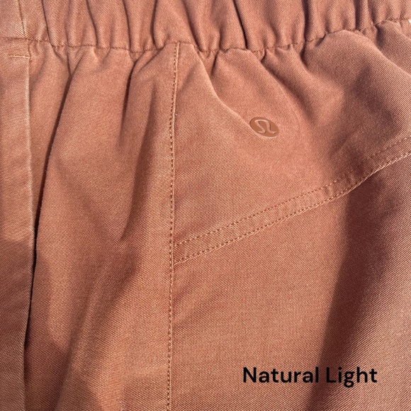 LULULEMON Light Cargo Pocket High-Rise Pant in Roasted Brown Size 26 - Picture 6 of 7